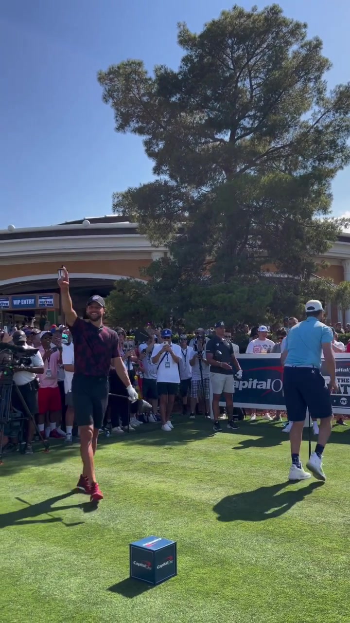 一杆进洞⛳️克莱更新个人社媒 晒出自己练习高尔夫的视频